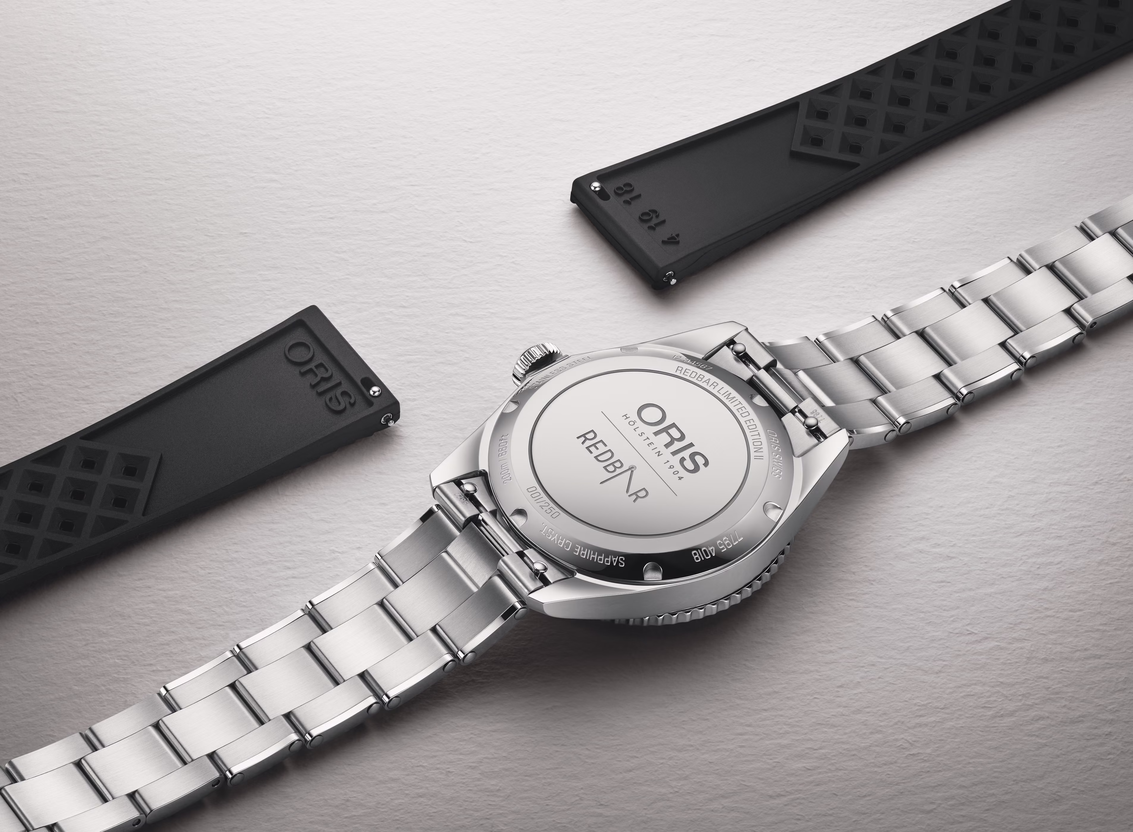 Oris X RedBar Limited Edition II 39mm, ceramic bezel, rubber strap, diver's watch men's watch 01 733 7795 4018-Set