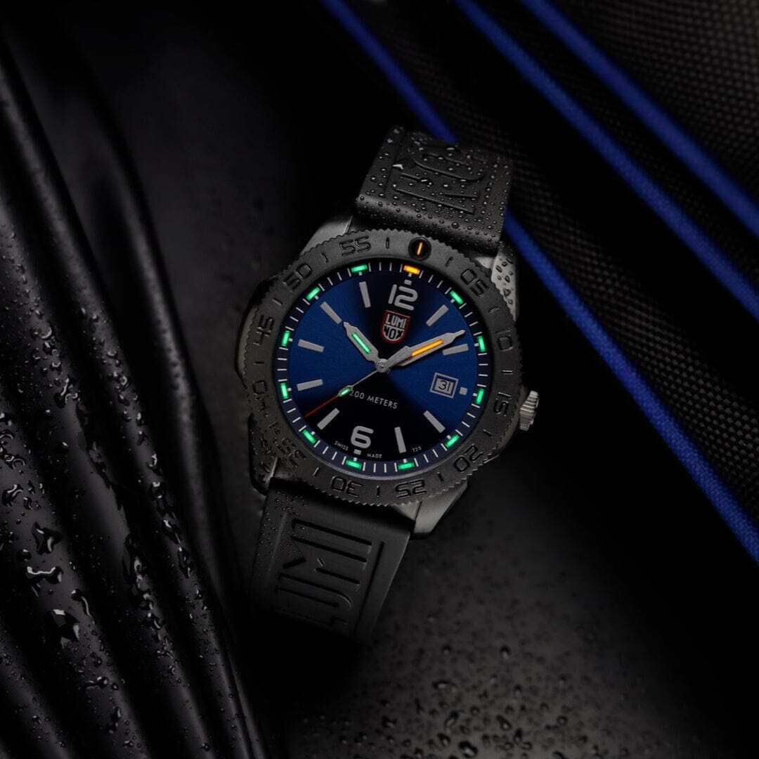 Luminox Pacific Diver 44 mm Taucheruhr Blau Herrenuhr XS.3123.B