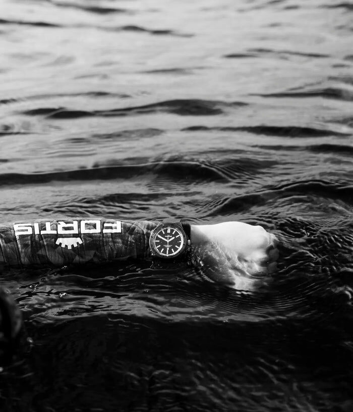 Fortis MARINEMASTER M44 DLC RESIN AUF HORIZON STRAP Herrenuhr F8120030