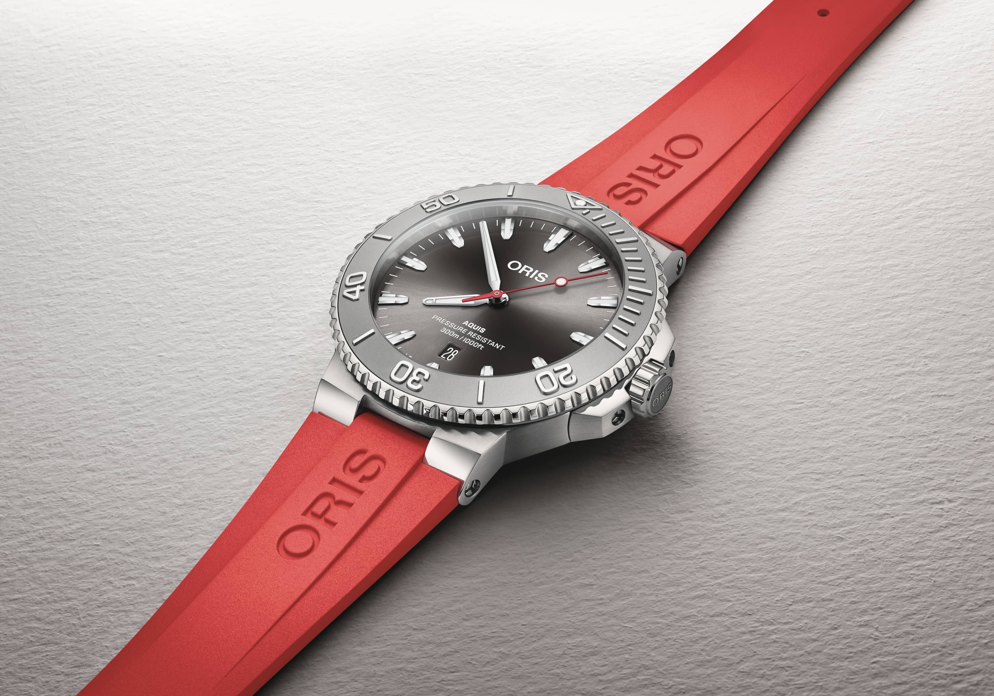Oris AQUIS DATE RELIEF Herrenuhr 01 733 7789 4153-07 4 23 36FC