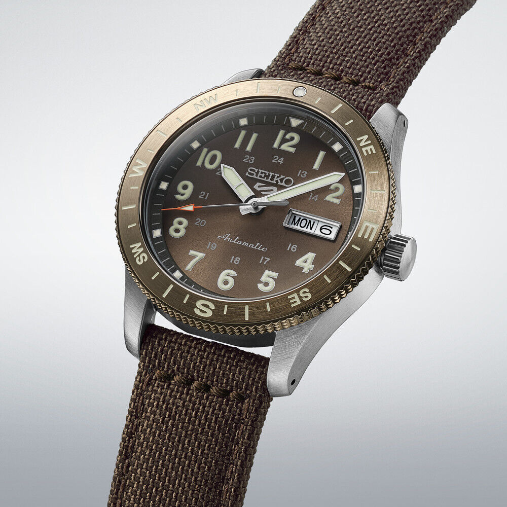 Seiko 5 Sports Field series 41mm, Nylonband, Automatik, Braun Herrenuhr HDB009K1
