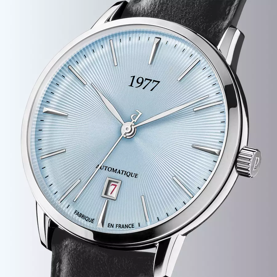1977 EDMOND Automatique, 40 MM, Cadran Bleu Glacier, Bracelet Cuir Noir Men's Watch 1977P01163