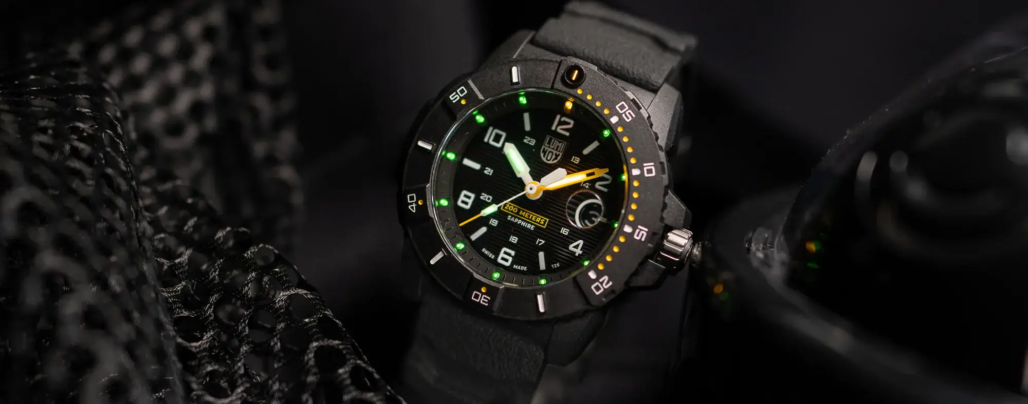 Luminox