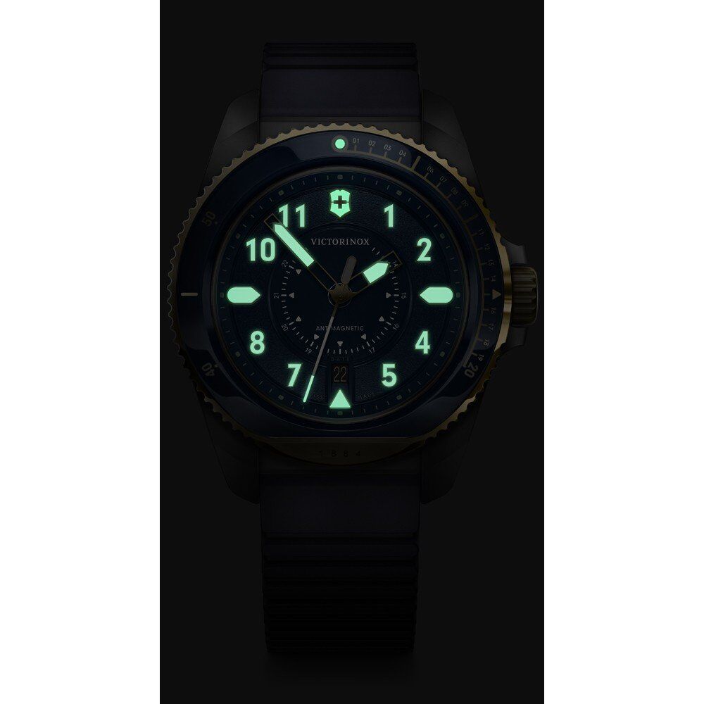 victorinox-swiss-army-242013-journey-1884-15522476 Victorinox Journey 1884 men's watch 242013