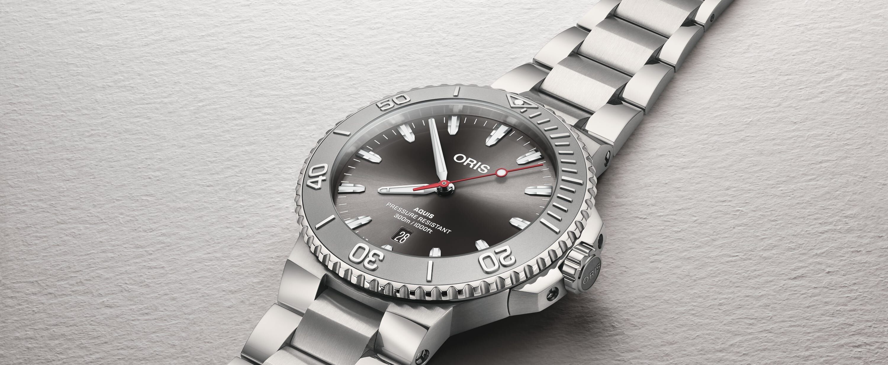 Oris AQUIS DATE RELIEF Herrenuhr 01-733-7789-4153-07-8-23-04PEB