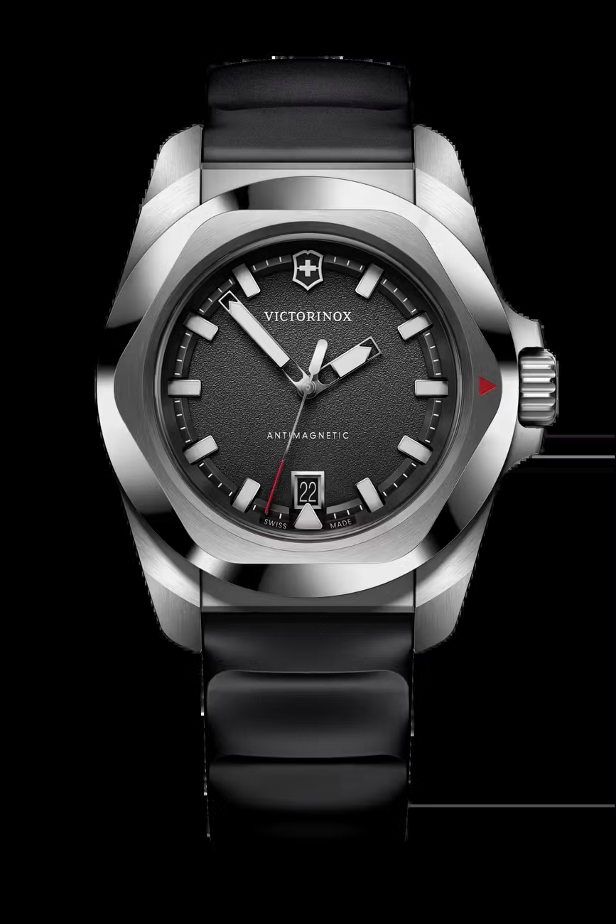 Victorinox I.N.O.X. Quartz 41mm 20 ATM Kautschukarmband Herrenuhr 242028