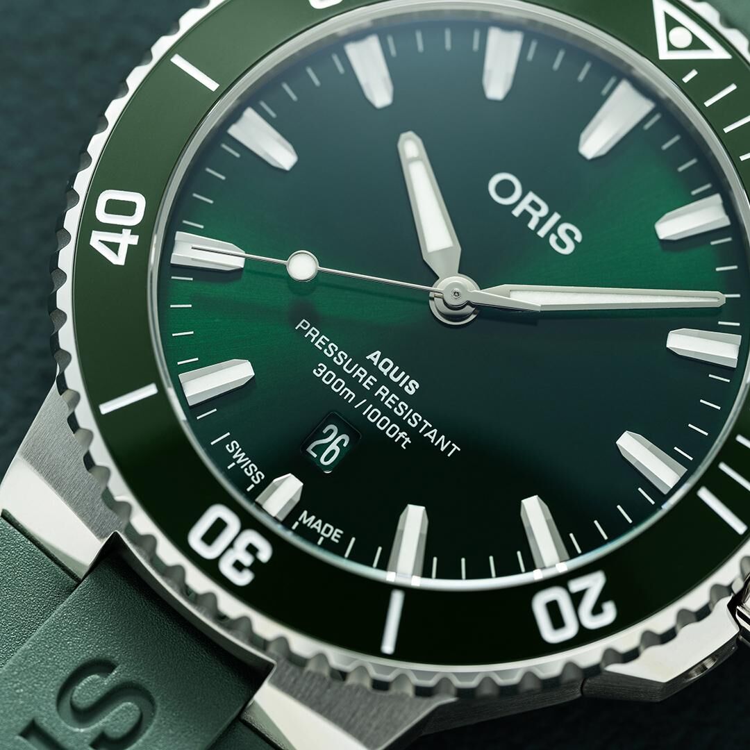 Oris men's watch Aquis 01 733 7789 4157-07 4 23 37FC Oris men's watch Aquis 01 733 7789 4157-07 4 23 37FC