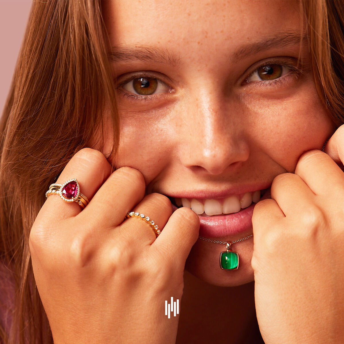 One More Pantelleria Damen Anhänger in 18 Karat Roségold gefasst mit Bergkristall auf Malachit 052797ND