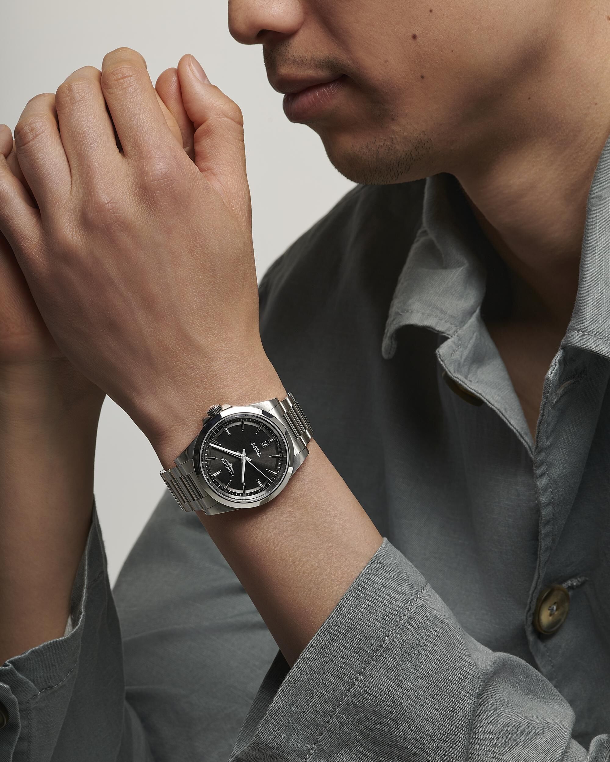 Longines Conquest 41mm schwarz Herrenuhr L3.830.4.52.6