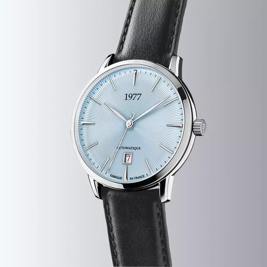 1977 EDMOND Automatique, 40 MM, Cadran Bleu Glacier, Bracelet Cuir Noir Men's Watch 1977P01163