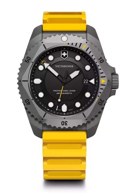 WAT_241992_S1 Victorinox Dive Pro Quartz Three hands Titanium men's watch 241992