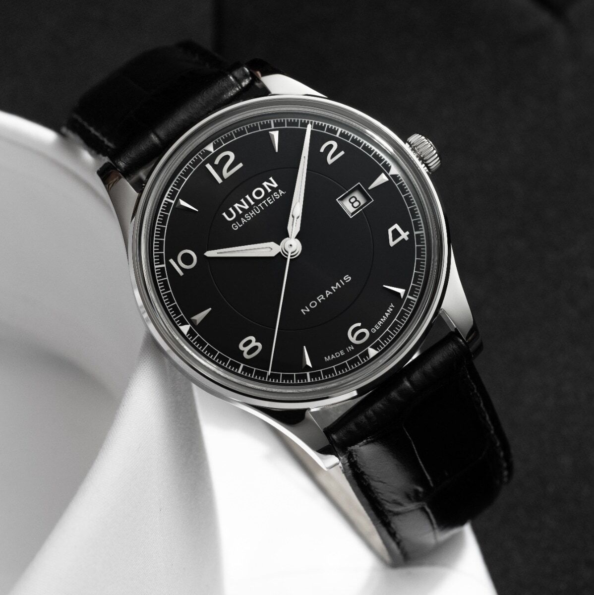 crop_union_d016-407-16-057-00_noramis_date_press2_1707921158-8294 Union Glashütte Noramis men's watch D016.407.16.057.00