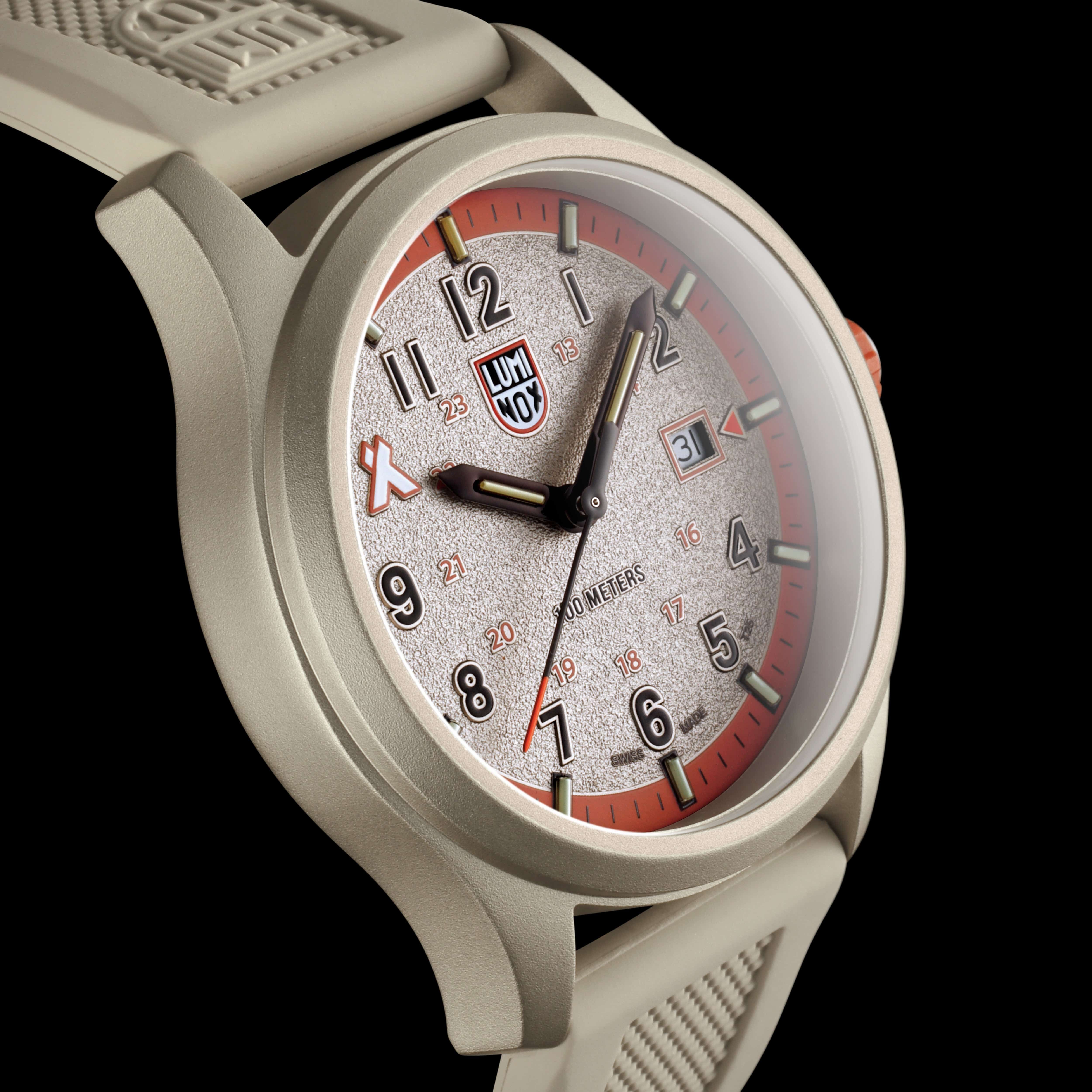 Luminox Bear Grylls Survival Land,  Outdoor Abenteuer Uhr, Beige Herrenuhr XB.3717