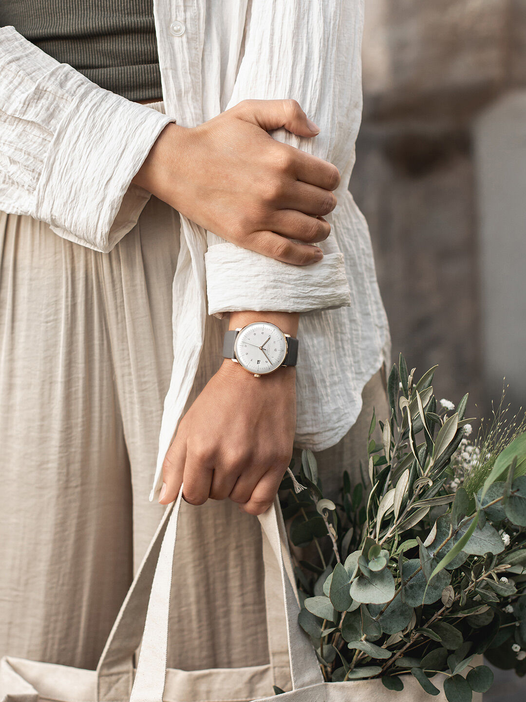 Junghans Max Bill Mega Solar Damenuhr 59-7324.02