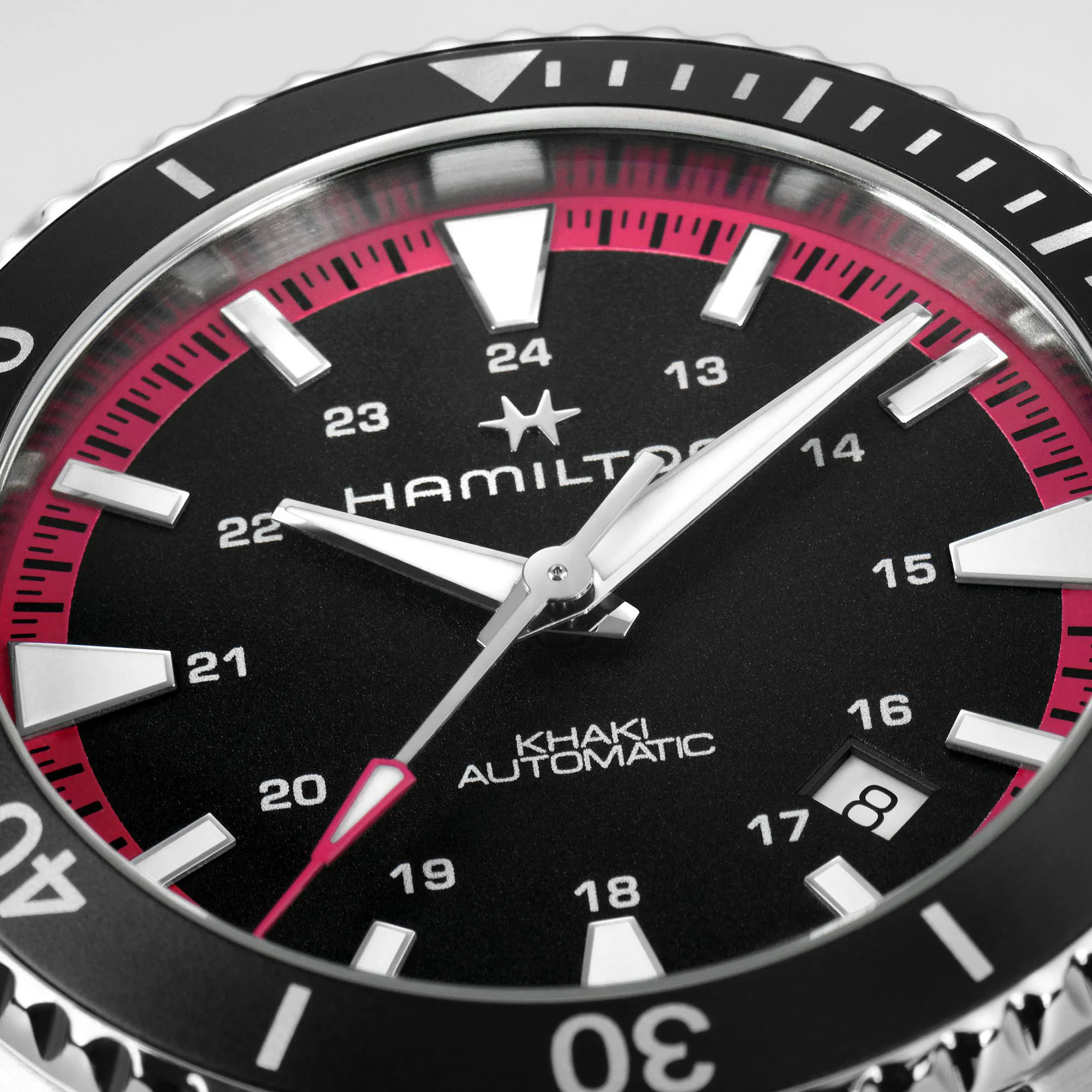 Hamilton Khaki Navy Scuba Automatik H82395330