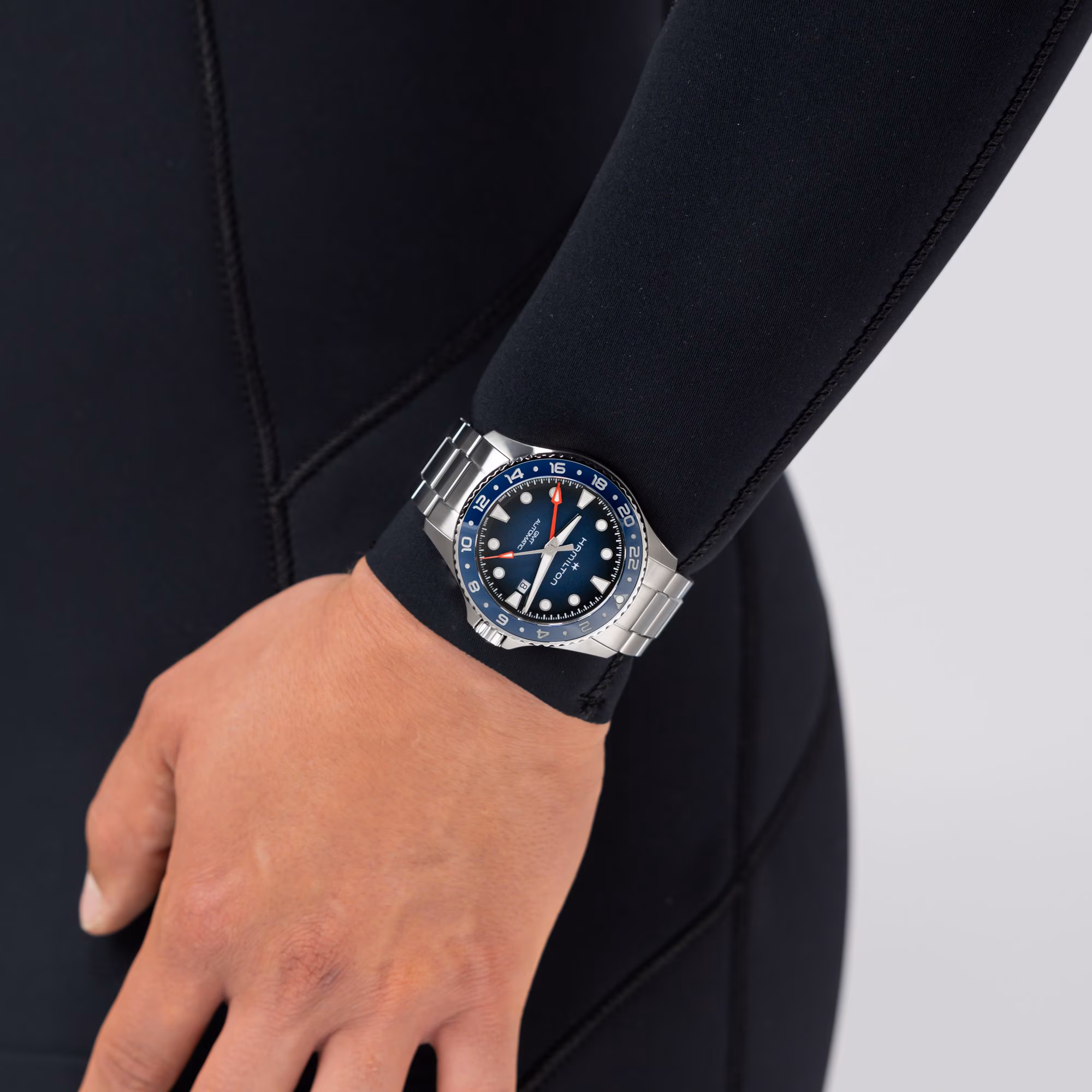 Hamilton KHAKI NAVY SCUBA AUTO GMT Blue 43MM Men's Watch H82535140
