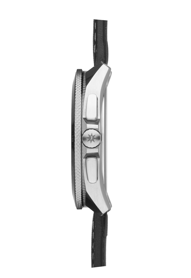 Junghans 1972 Mega Solar, 43mm, Multifrequenz-Funk-Solarwerk, Saphirglas Herrenuhr 56/4610.00