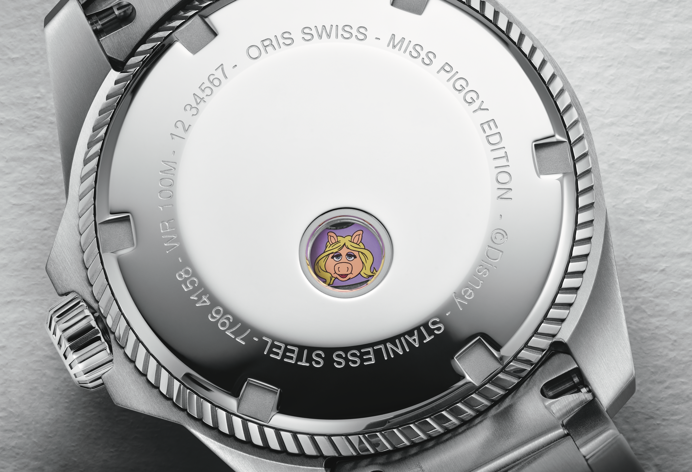 Oris Propilot X Miss Piggy Edition women's watch 01 531 7796 4158-07 8 17 05LC Oris Propilot X Miss Piggy Edition women's watch 01 531 7796 4158-07 8 17 05LC