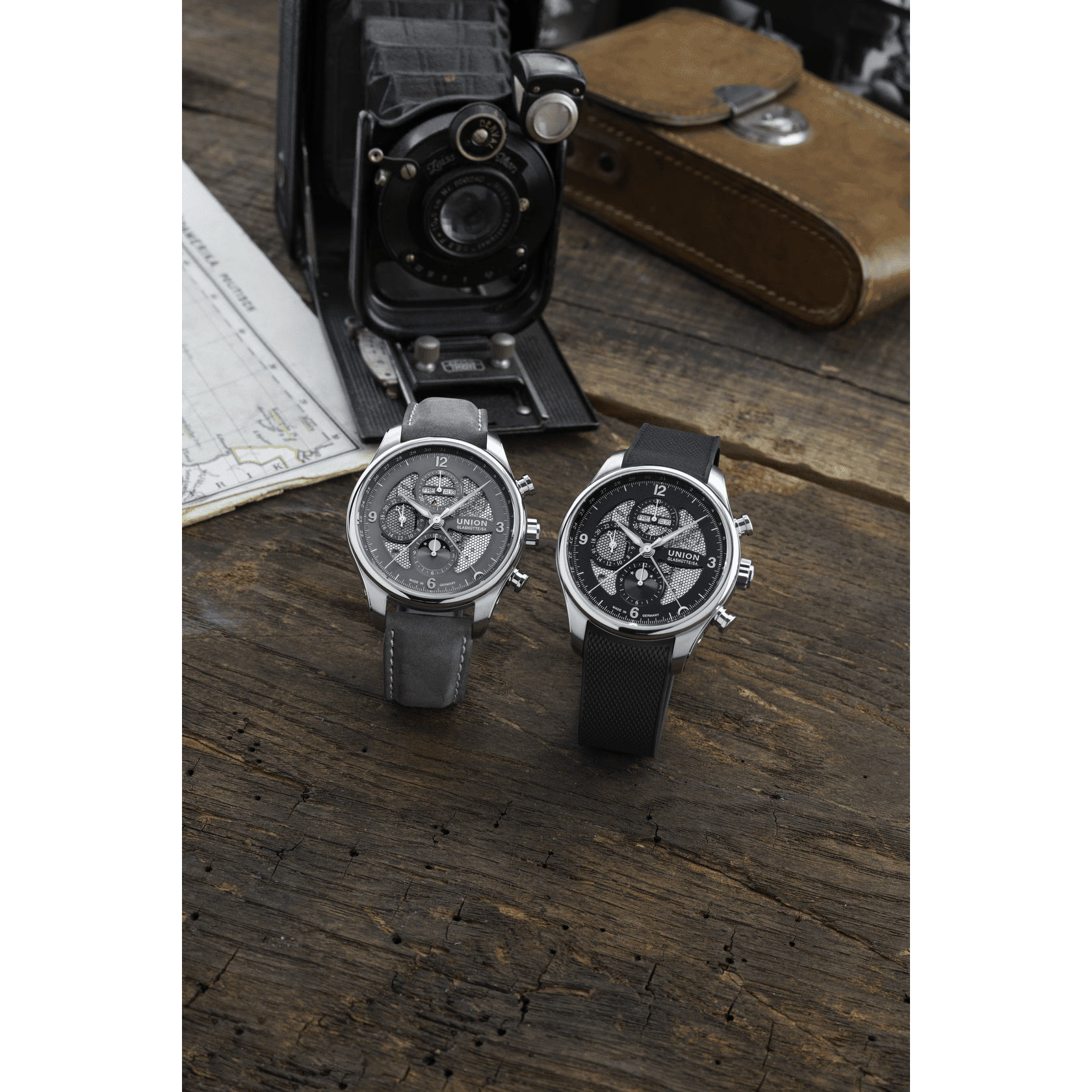 D009-425-16-087-00_60_mood-6_11QZLLErDopWAH Union Glashütte Belisar Chronograph Moon Phase Men's Watch D009.425.16.087.00