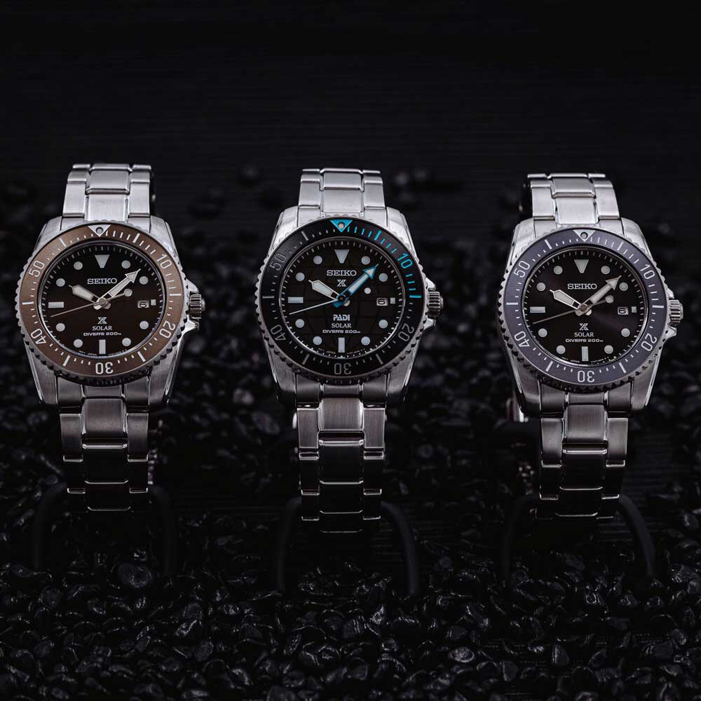 Uhr-Herren-Uhrwerk-Quarz-Solar-Stahl-Rostfrei-Edition-Special-Padi Seiko Prospex Solar Diver's PADI Special Edition SNE575P1
