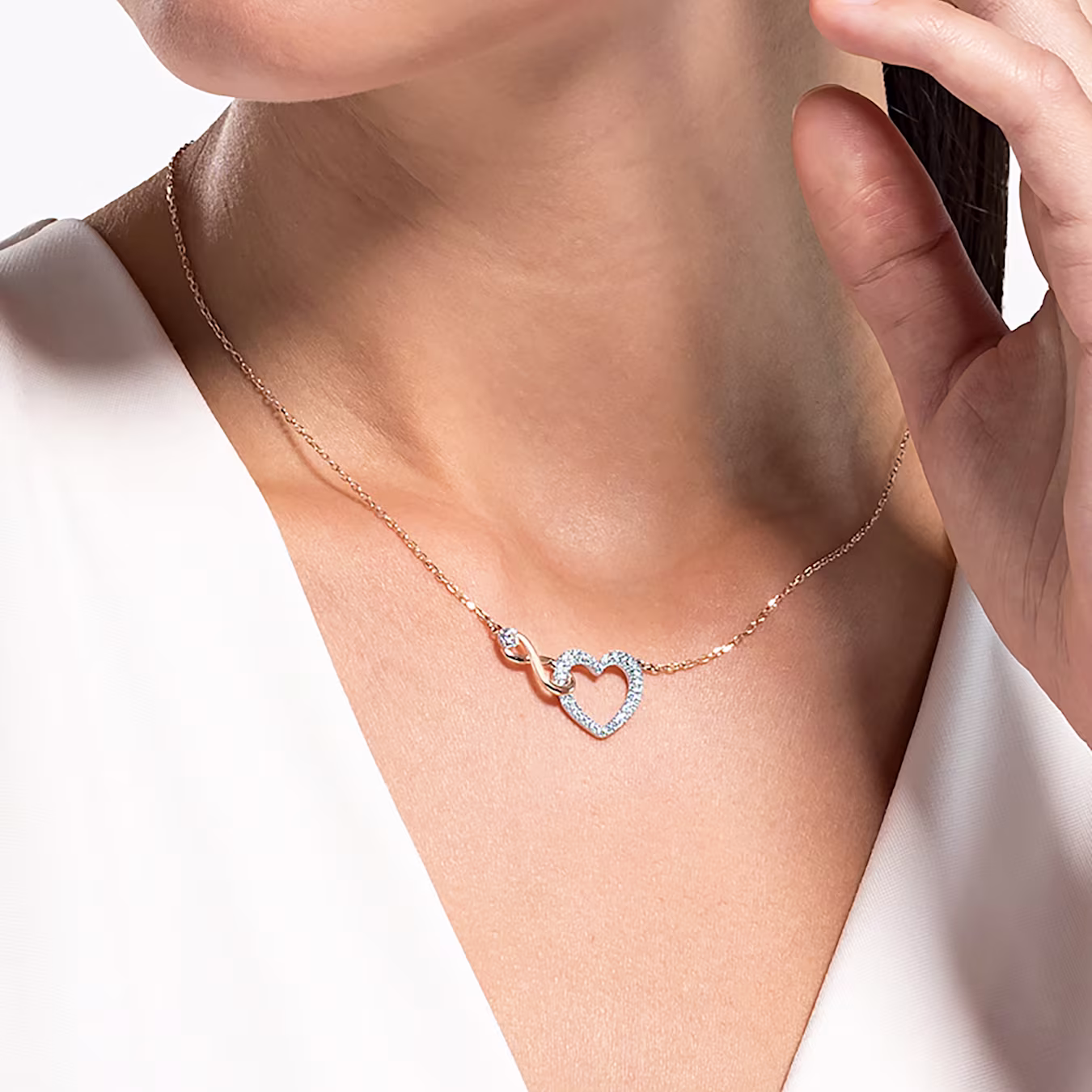 Swarovski  Hyperbola Halskette Unendlichzeichen und Herz, Weiß, Metallmix