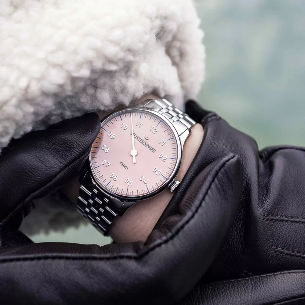 Meister Singer Yaara - Lachs mit Silber, 36mm, Automatikuhrwerk Damenuhr YA916S