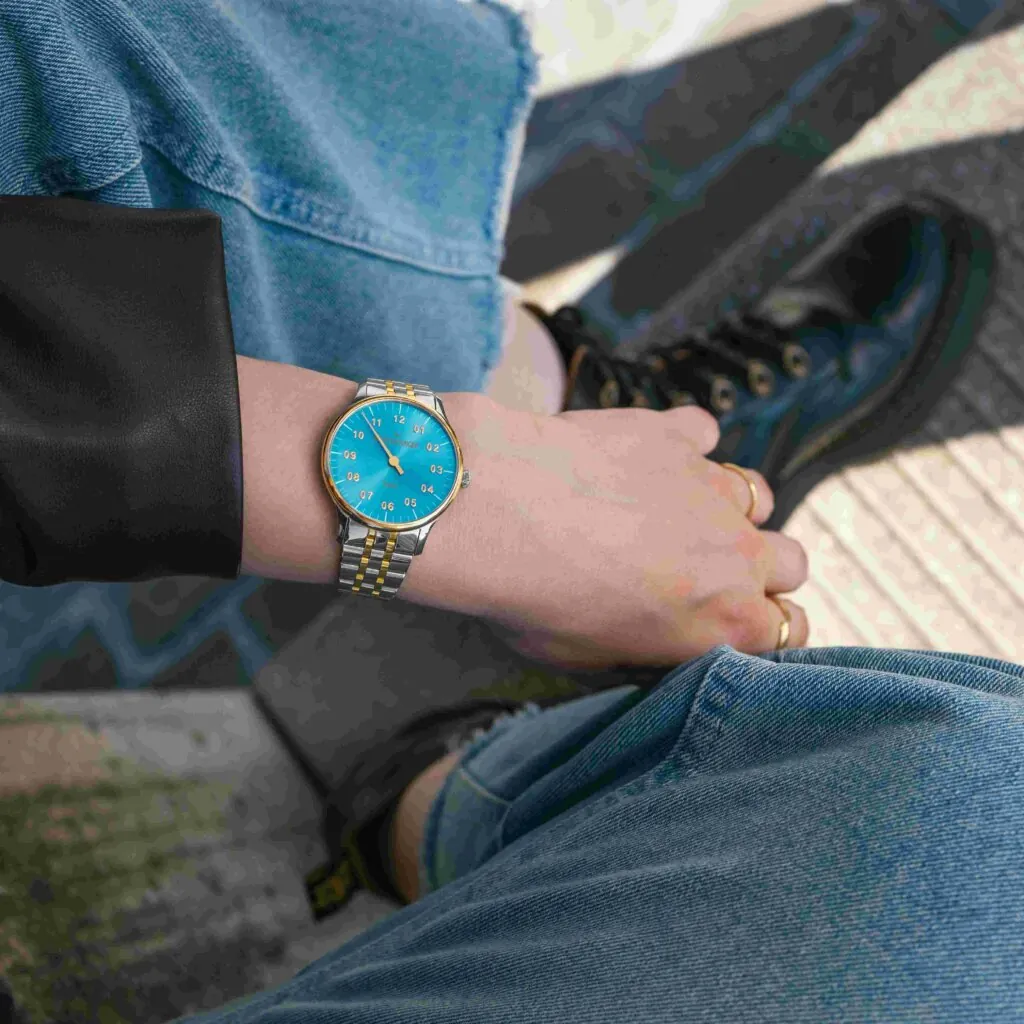 Meister Singer Yaara - Eisblau mit Gold, 36mm, Automatikuhrwerk Damenuhr YA914G