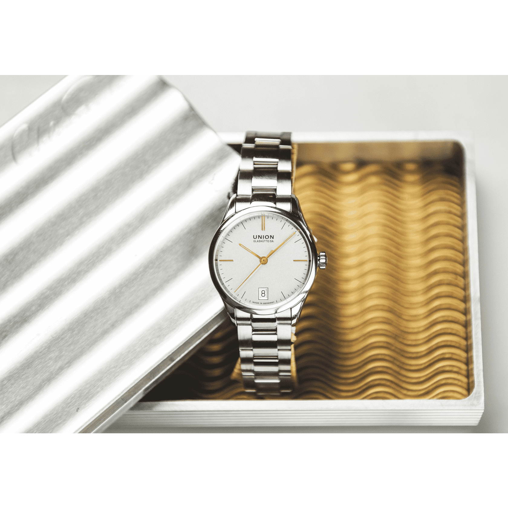 D011-207-11-031-01_60_mood Union Glashütte Viro Date ladies watch D011.207.11.031.01