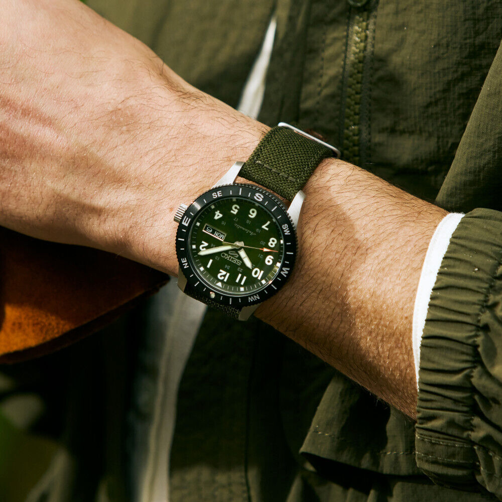 Seiko 5 Sports Field series 41mm,  Nylonband, Automatik, Grün Herrenuhr HDB008K1