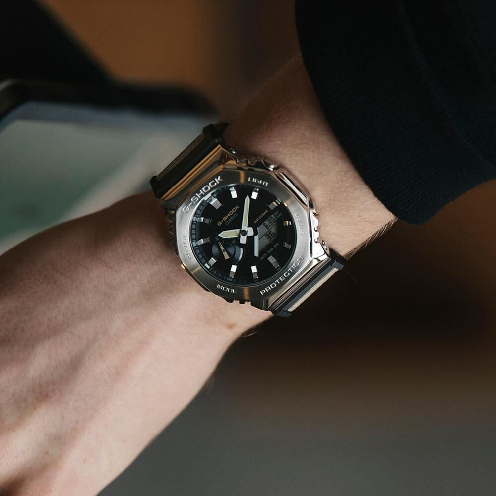 G-SHOCK Classic Men's Watch GM-2100C-5AER G-SHOCK Classic Men's Watch GM-2100C-5AER