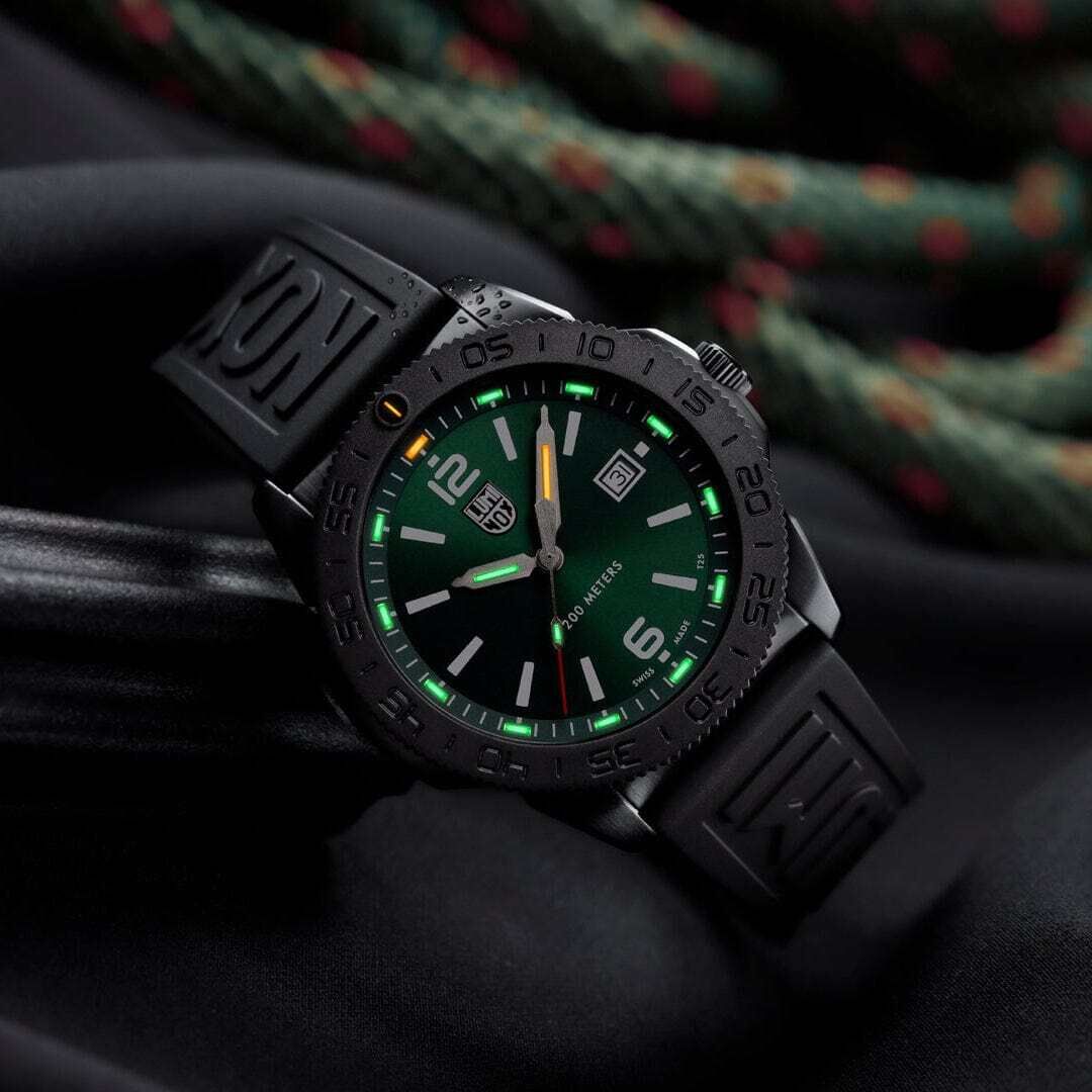 Luminox Pacific Diver 44 mm Taucheruhr  Grün Herrenuhr XS.3137.B