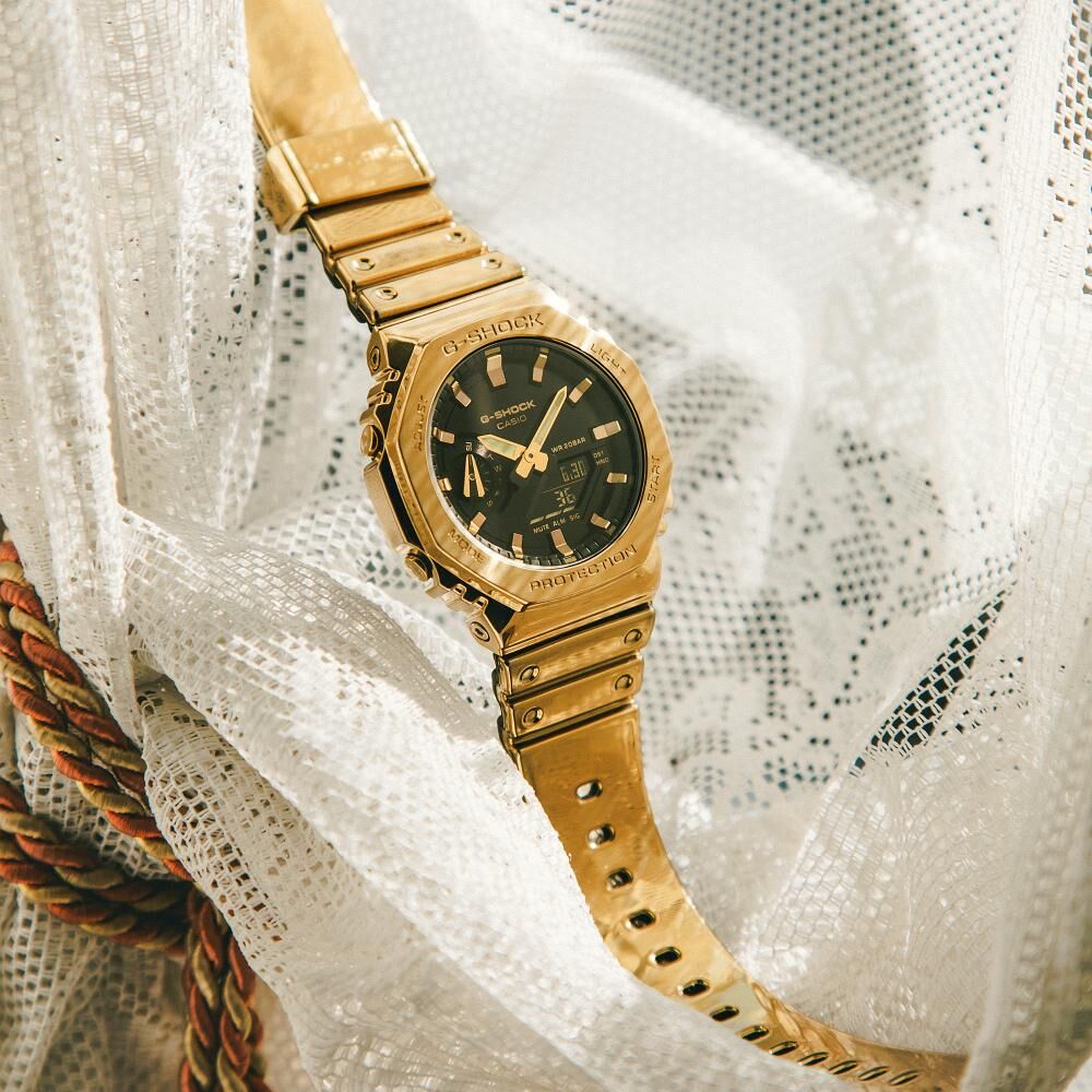 G-SHOCK Classic Men's Watch GM-2100YMG-9AER G-SHOCK Classic Men's Watch GM-2100YMG-9AER