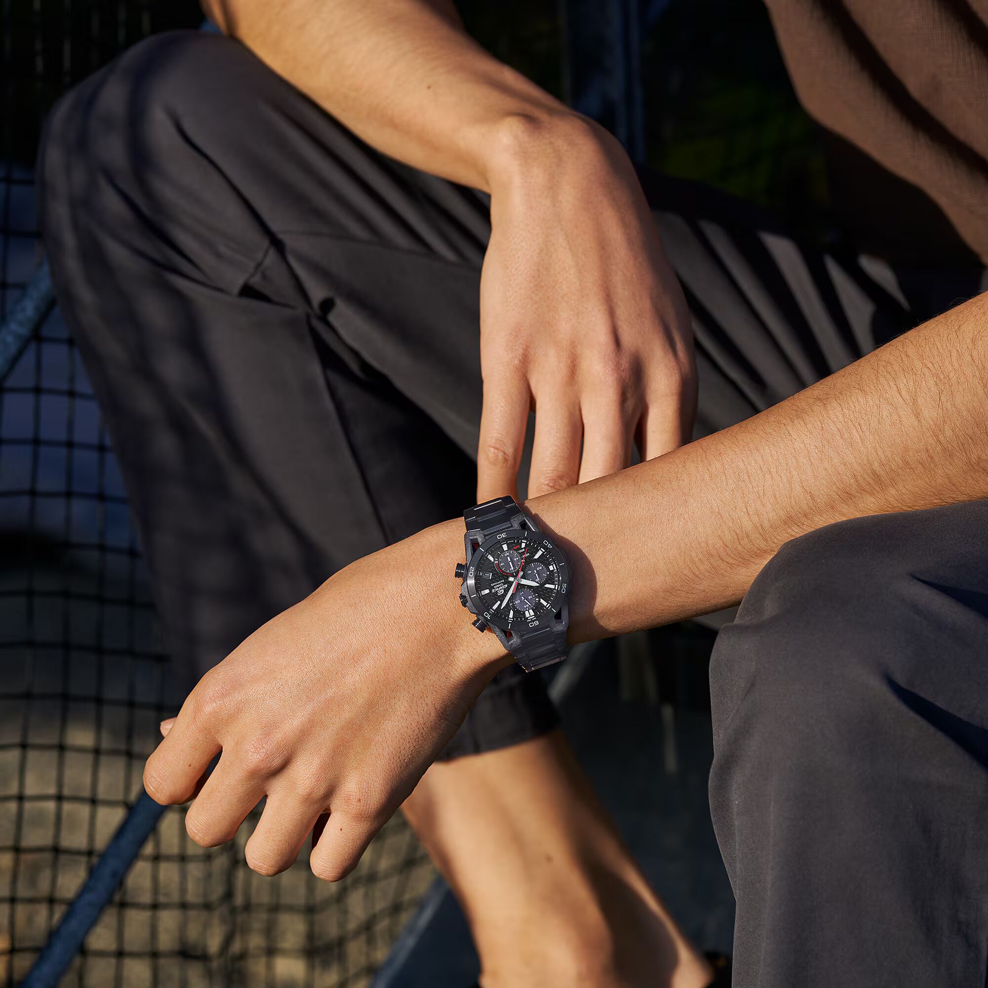 Casio EDIFICE SOSPENSIONE Carbon Solar Herrenuhr EFS-S640DC-1AVUEF