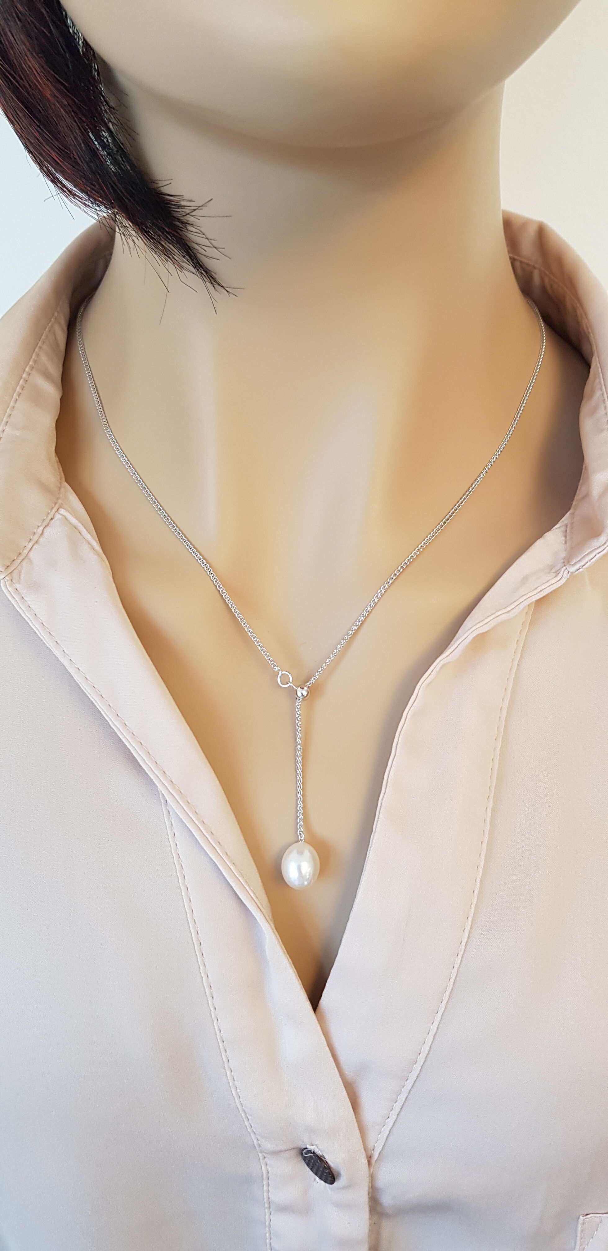 R93_P2019 Adriana Y-Collier Süßwasser weiss Tropfen Länge 54 cm L27