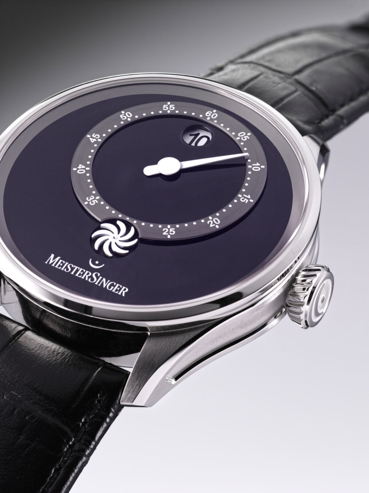Meister Singer Panthero Jumping Hour - Schwarz, Automatikwerk, Rindsleder mit Krokoprägung, Schwarz glänzend Damenuhr PTJH902
