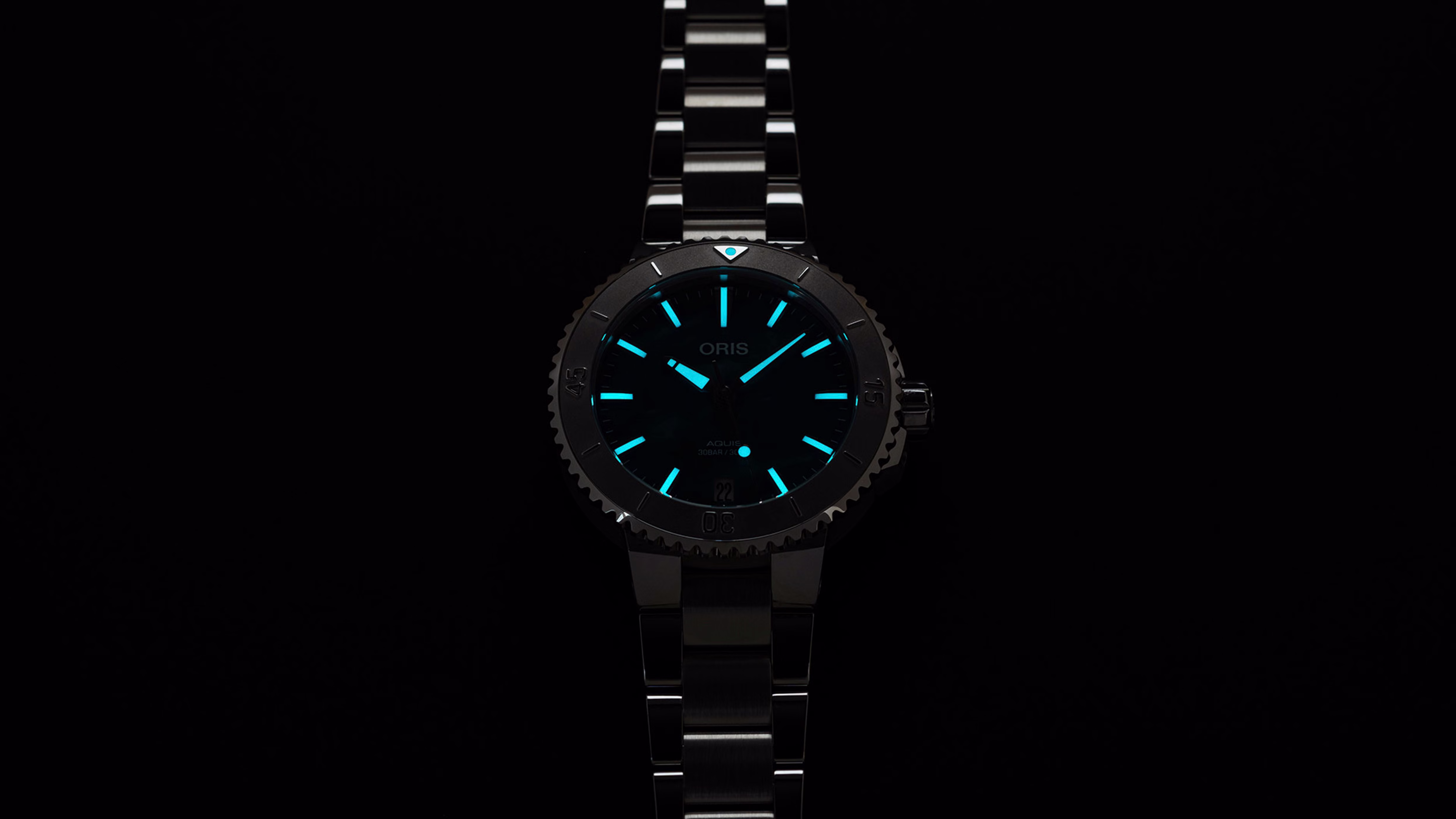 Oris X Bracenet 36.5mm, bezel with minute scale, ladies' watch 01 733 7770 4137-07 8 18 05P