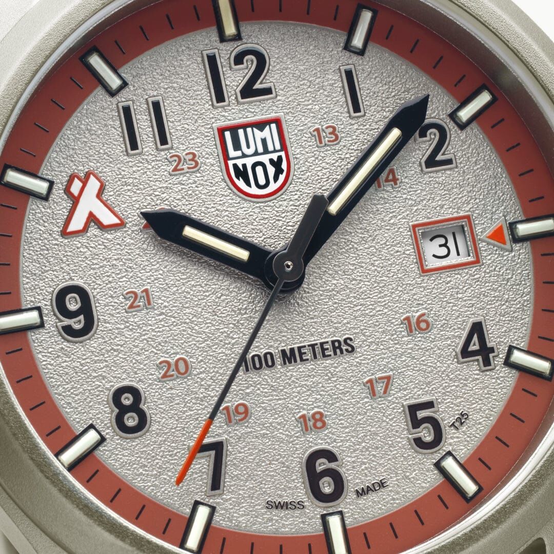 Luminox Bear Grylls Survival Land,  Outdoor Abenteuer Uhr, Beige Herrenuhr XB.3717