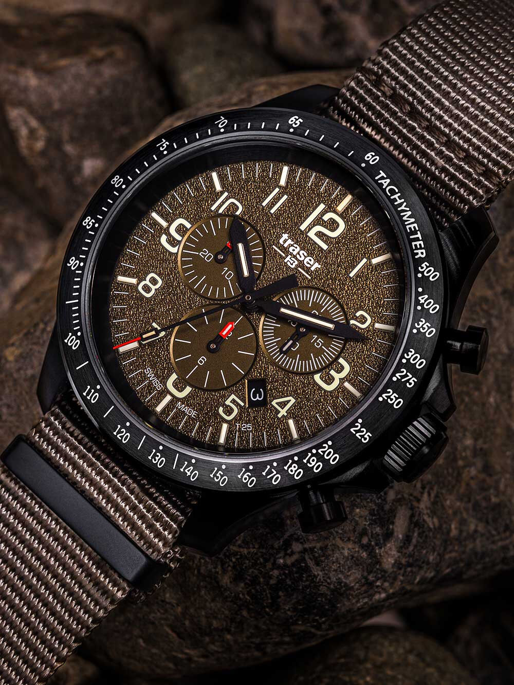 p67-officer-pro-chronograph_khaki_nato_mood_day Traser H3 P67 Officer Pro Chrono Khaki Herrenuhr 109459
