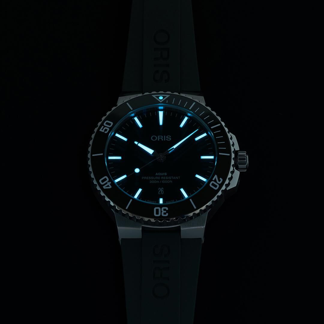 Oris men's watch Aquis 01 733 7789 4157-07 4 23 37FC Oris men's watch Aquis 01 733 7789 4157-07 4 23 37FC