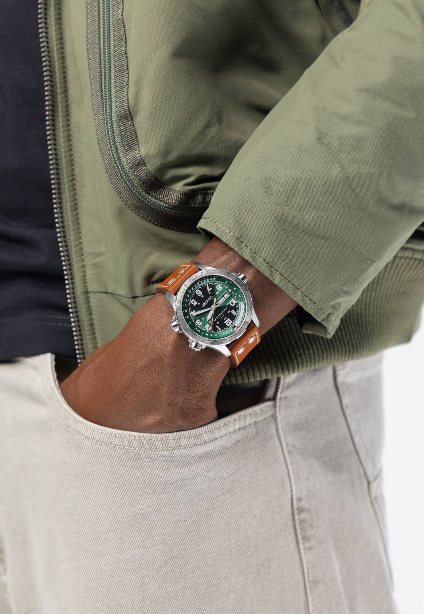 Hamilton Khaki Aviation X-Wind Day Date Herrenuhr H77735560