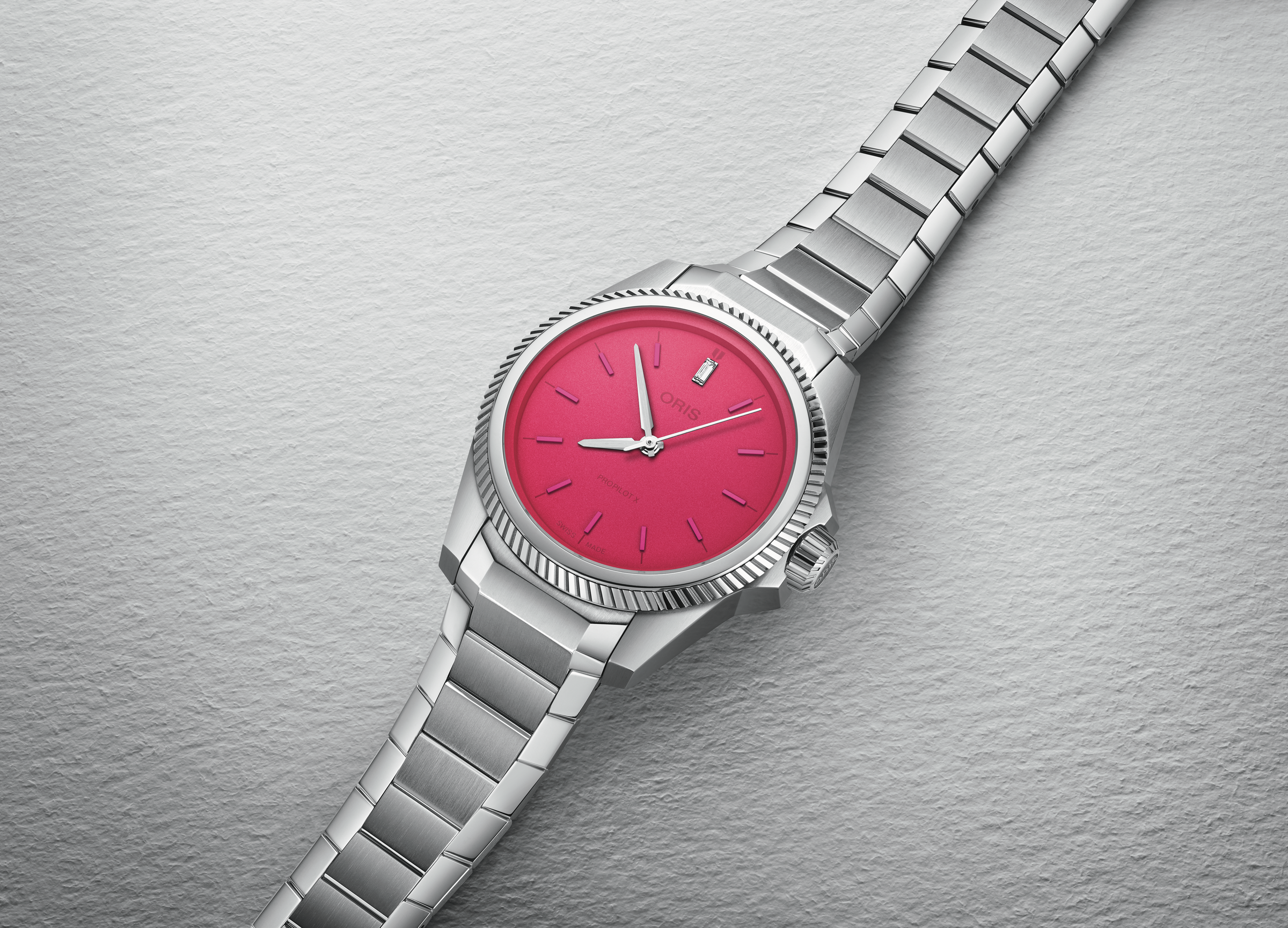 Oris Propilot X Miss Piggy Edition women's watch 01 531 7796 4158-07 8 17 05LC Oris Propilot X Miss Piggy Edition women's watch 01 531 7796 4158-07 8 17 05LC